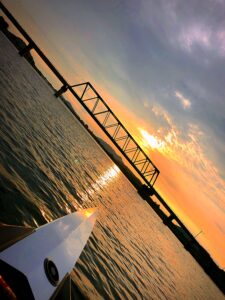 高校の時の加古川合宿でボートに乗りながら撮った写真。秋季も加古川で行われるため感慨深いです。