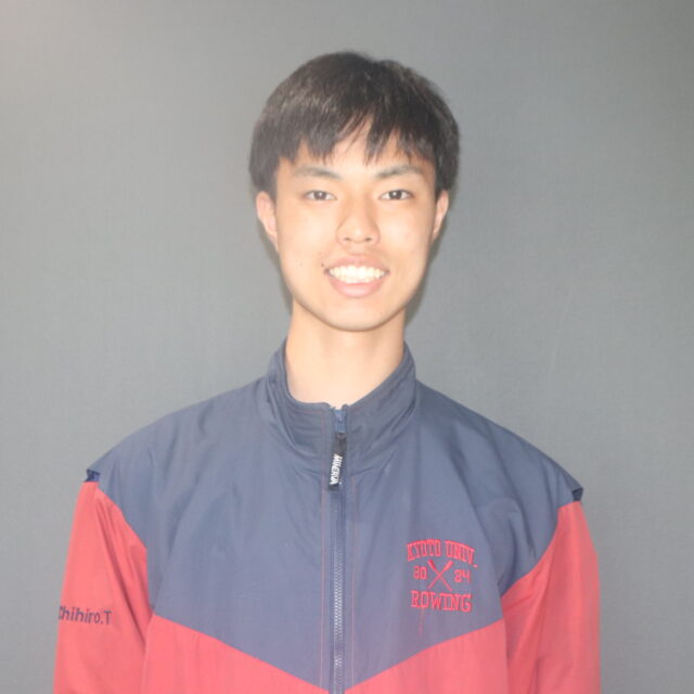 出口　雅人